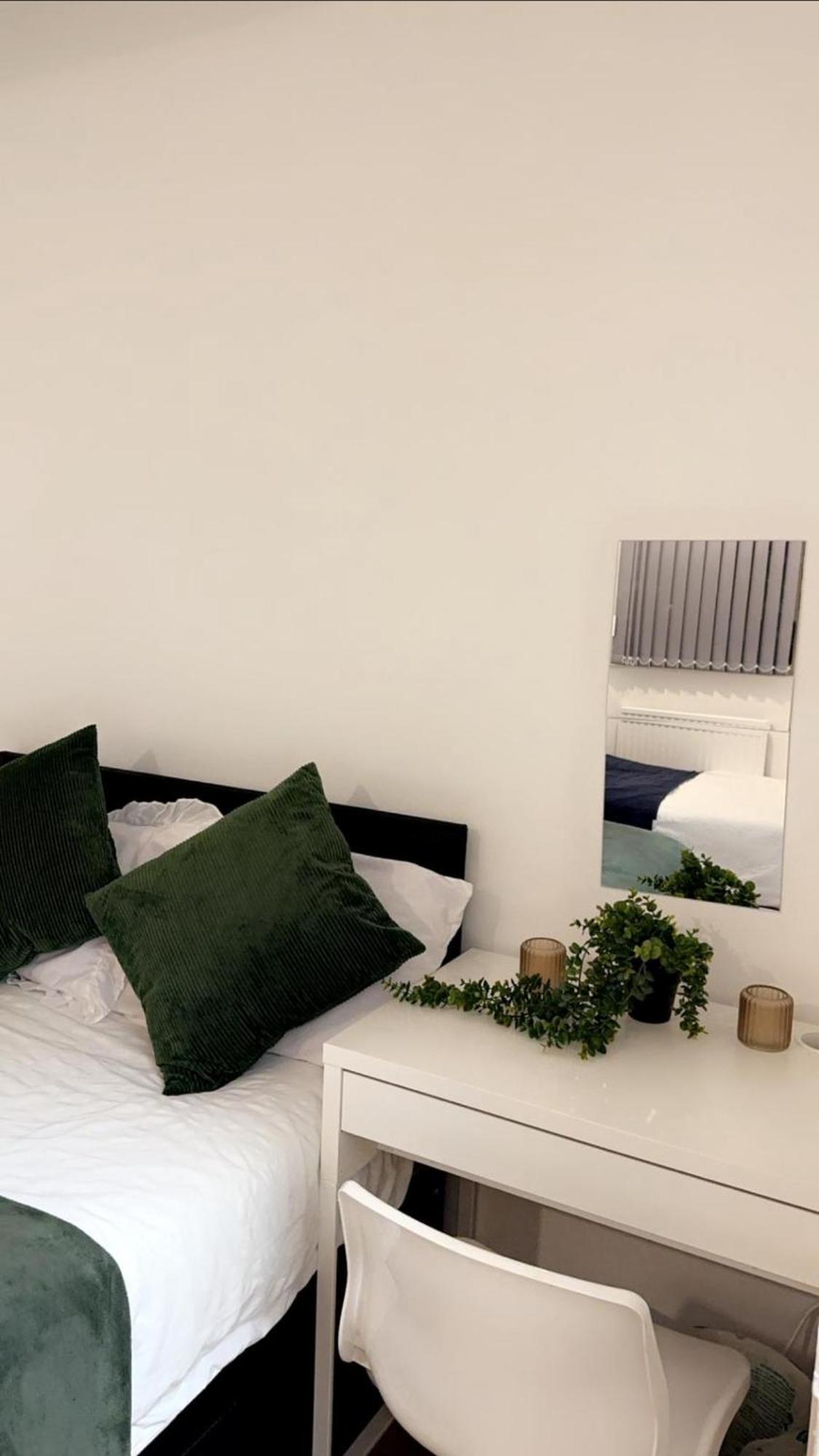 Apartament Rrr Homes *